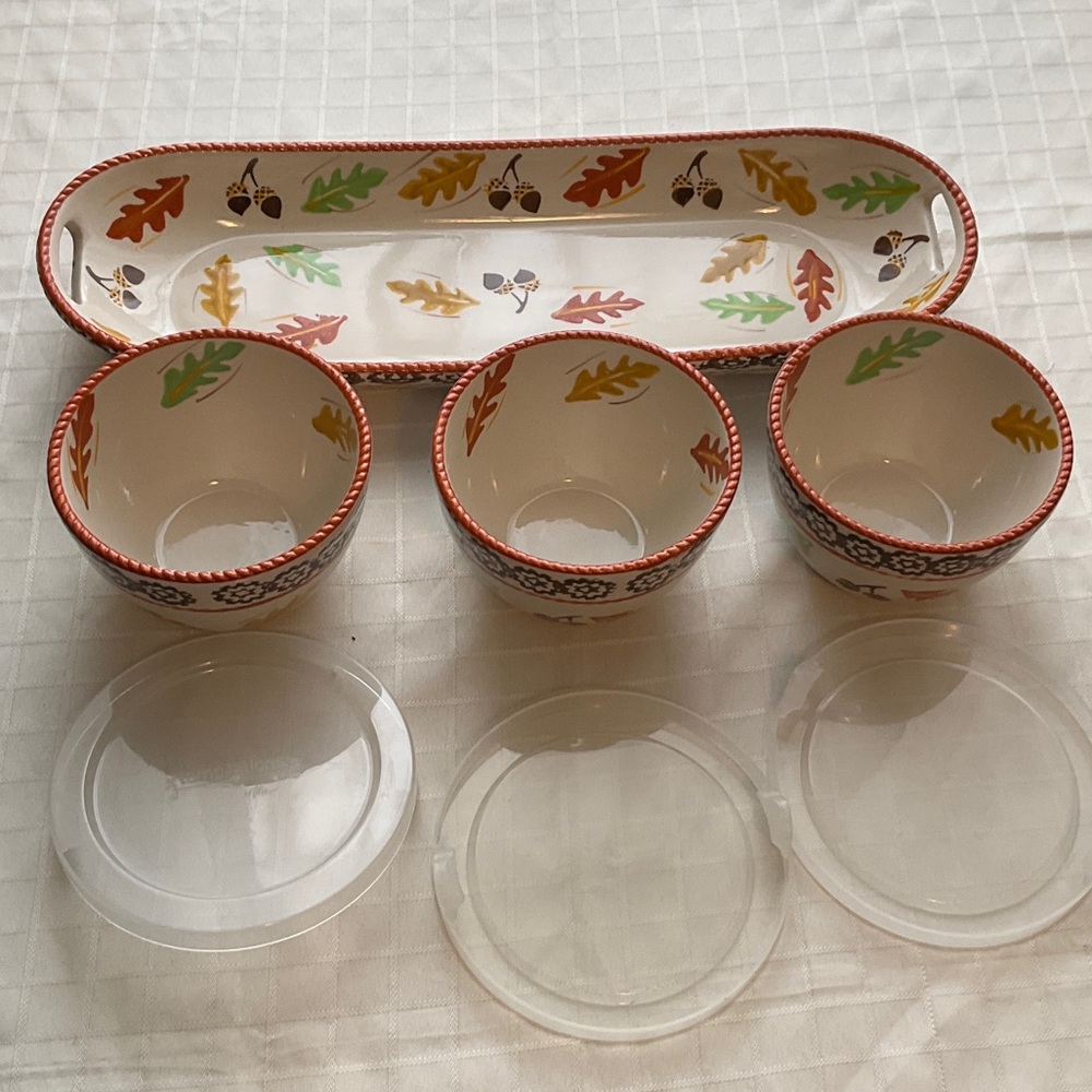Leaf Pattern Serving Set